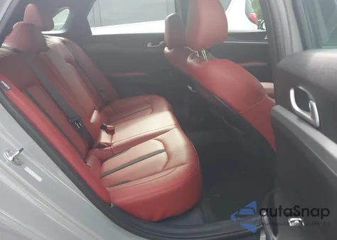 2021 Kia K5 Gt-Line из США, поврежденный, VIN 5XXG64J25MG040566